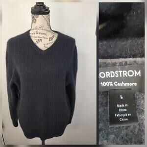Nordstrom Sweater Womens SZ Large 100% Cashmere V Neck Boiled Black